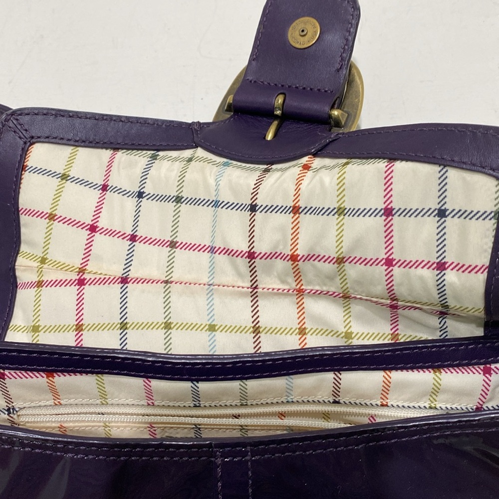 COACH (# Z17205) Purple Patent Leather Shoulder Bag - Picture 13 of 15